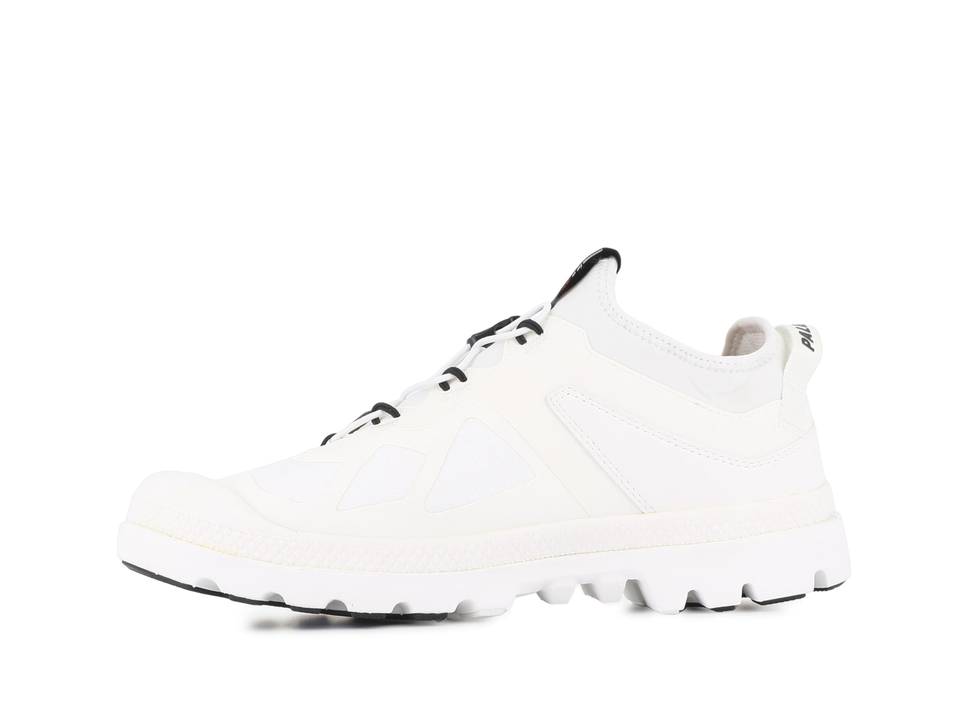 PAMPA LT+ LO XPLR WP+ STAR WHITE Palladium